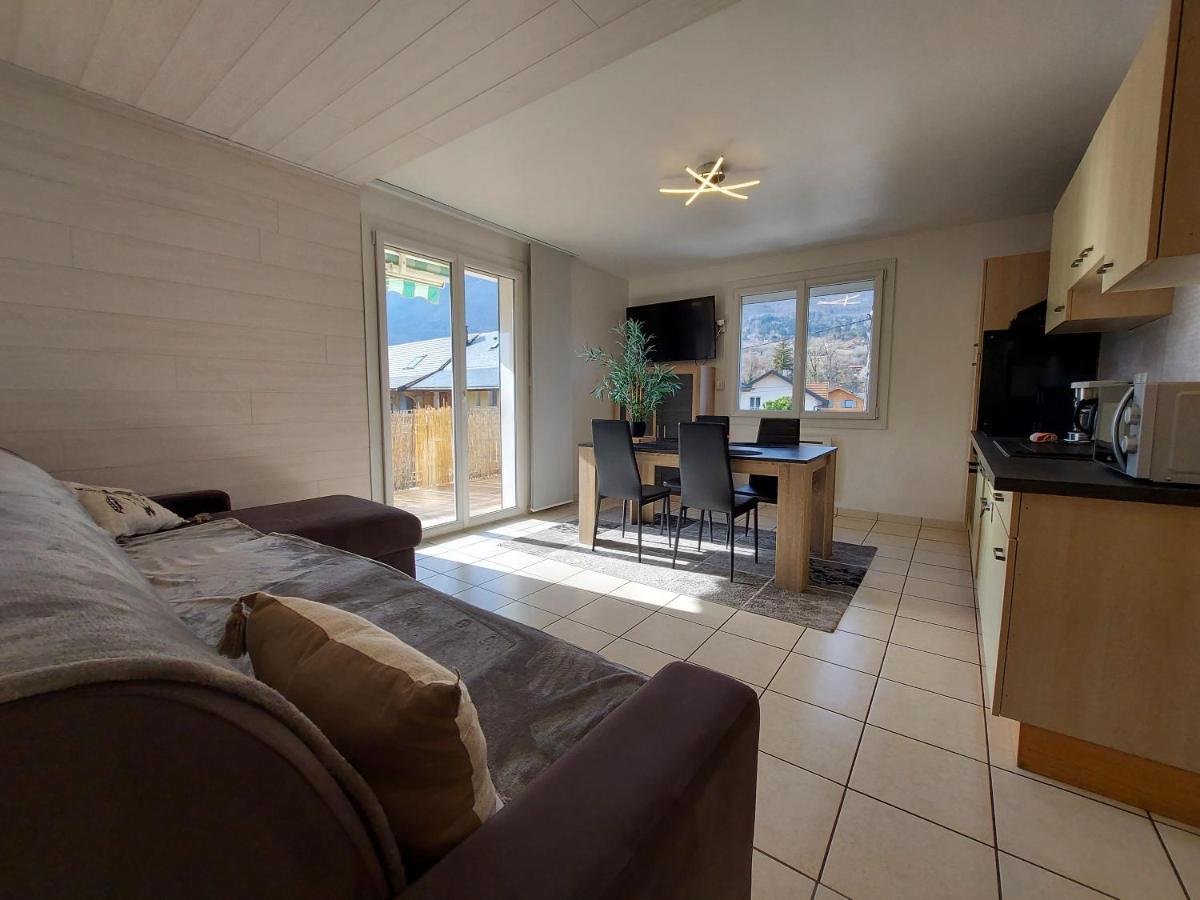 Entre Lac Et Montagne, Proche Centre De St Jorioz, Spacieux Et Confortable Appartement Avec Grande Terrasse Сен-Жорйо Екстер'єр фото